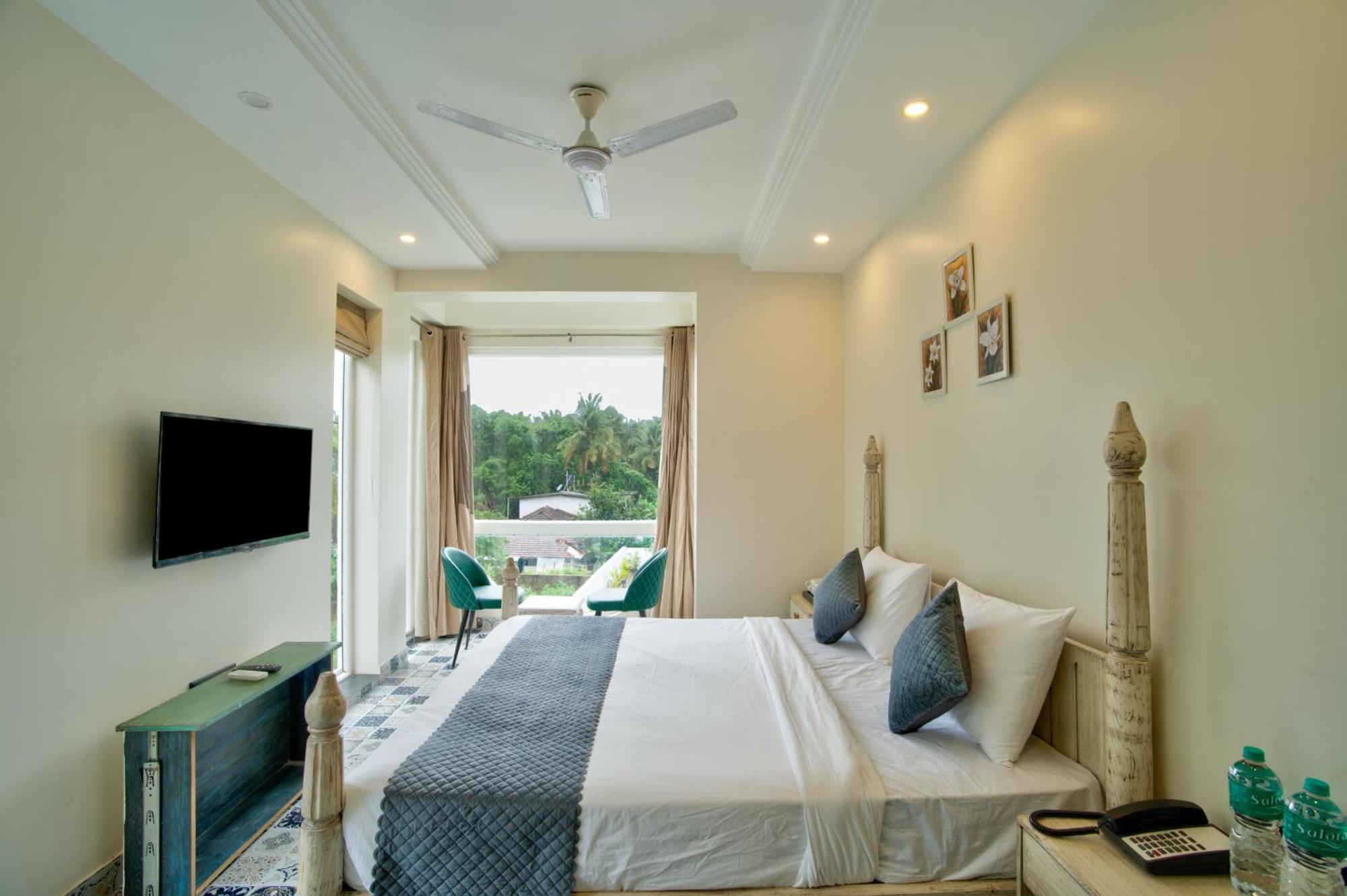 Goa Courtyard By The Porto Arpora Hotel Baga Exterior foto