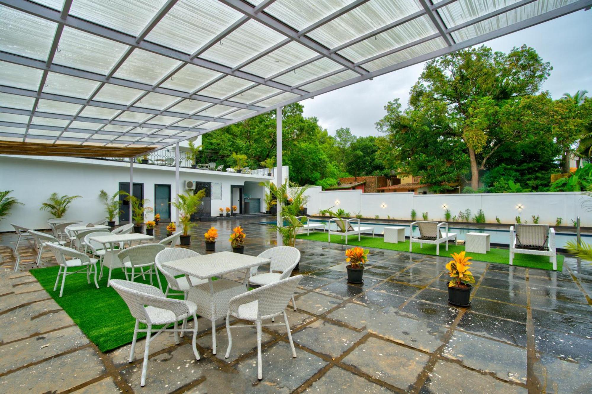 Goa Courtyard By The Porto Arpora Hotel Baga Exterior foto